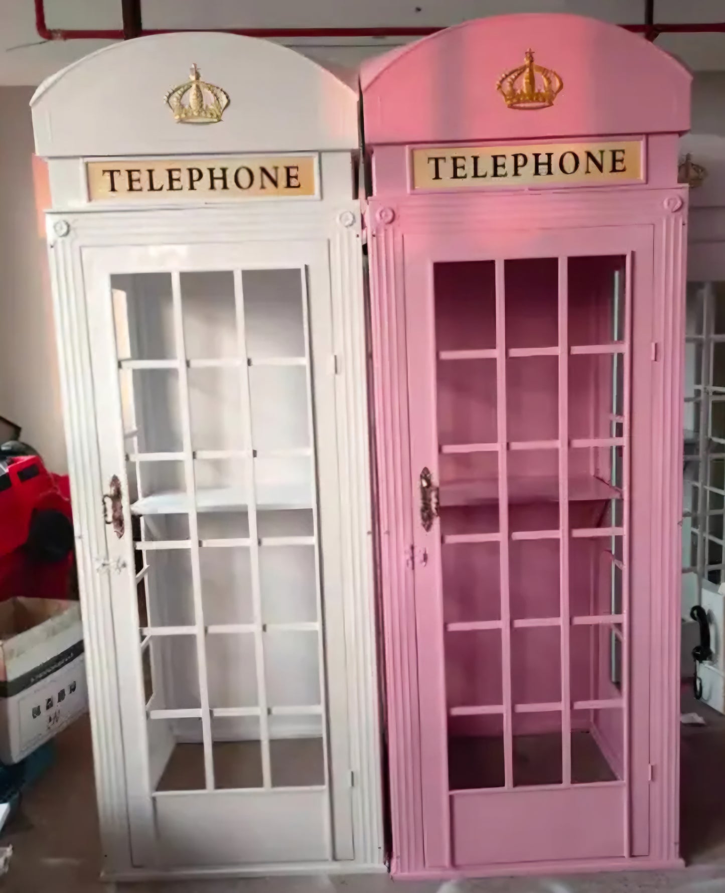 London Telephone Booth (White)